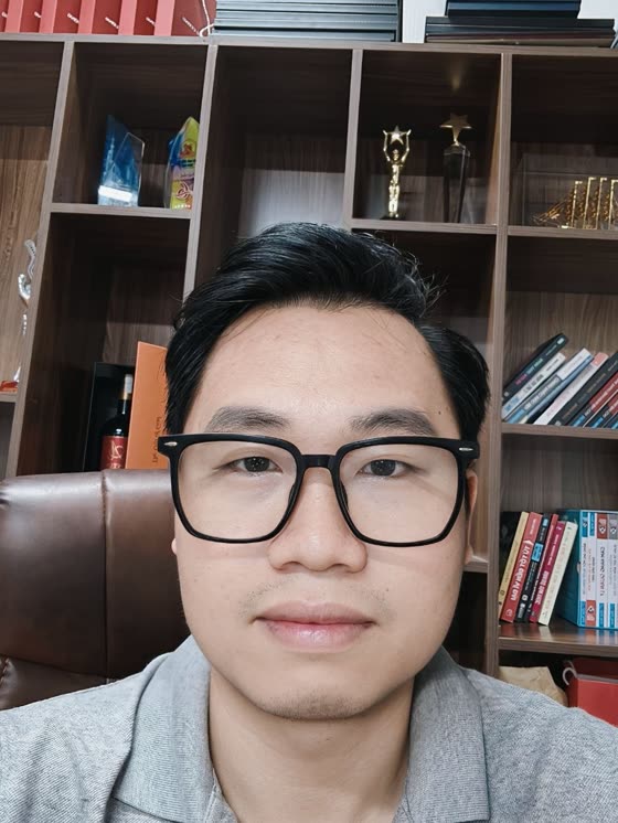 Vương Minh Hoàng, Giám đốc khối